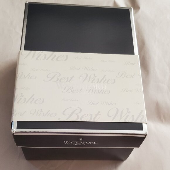 Waterford Crystal "Best Wishes" 6" vase in original box - Picture 8 of 9